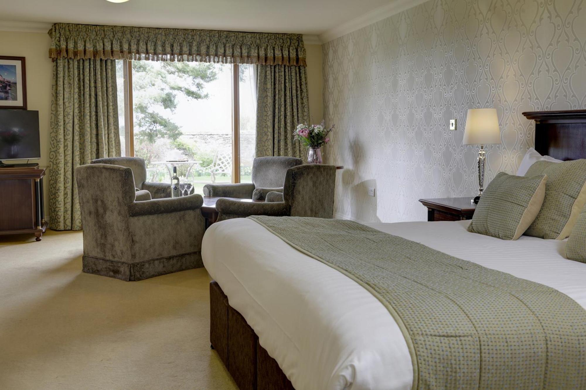 Knights Hill Hotel & Spa King's Lynn Esterno foto